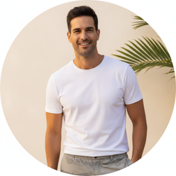 Circular portrait of Nico Rossi, a man with a confident smile, wearing CARGONIX shorts with a washed camouflage finish. Clean